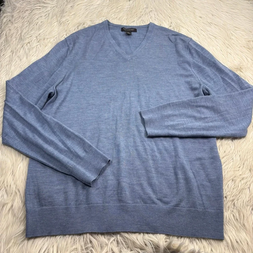 Banana Republic Men's L Blue 100% Merino Wool V-Neck Sweater Preppy Quiet Luxury